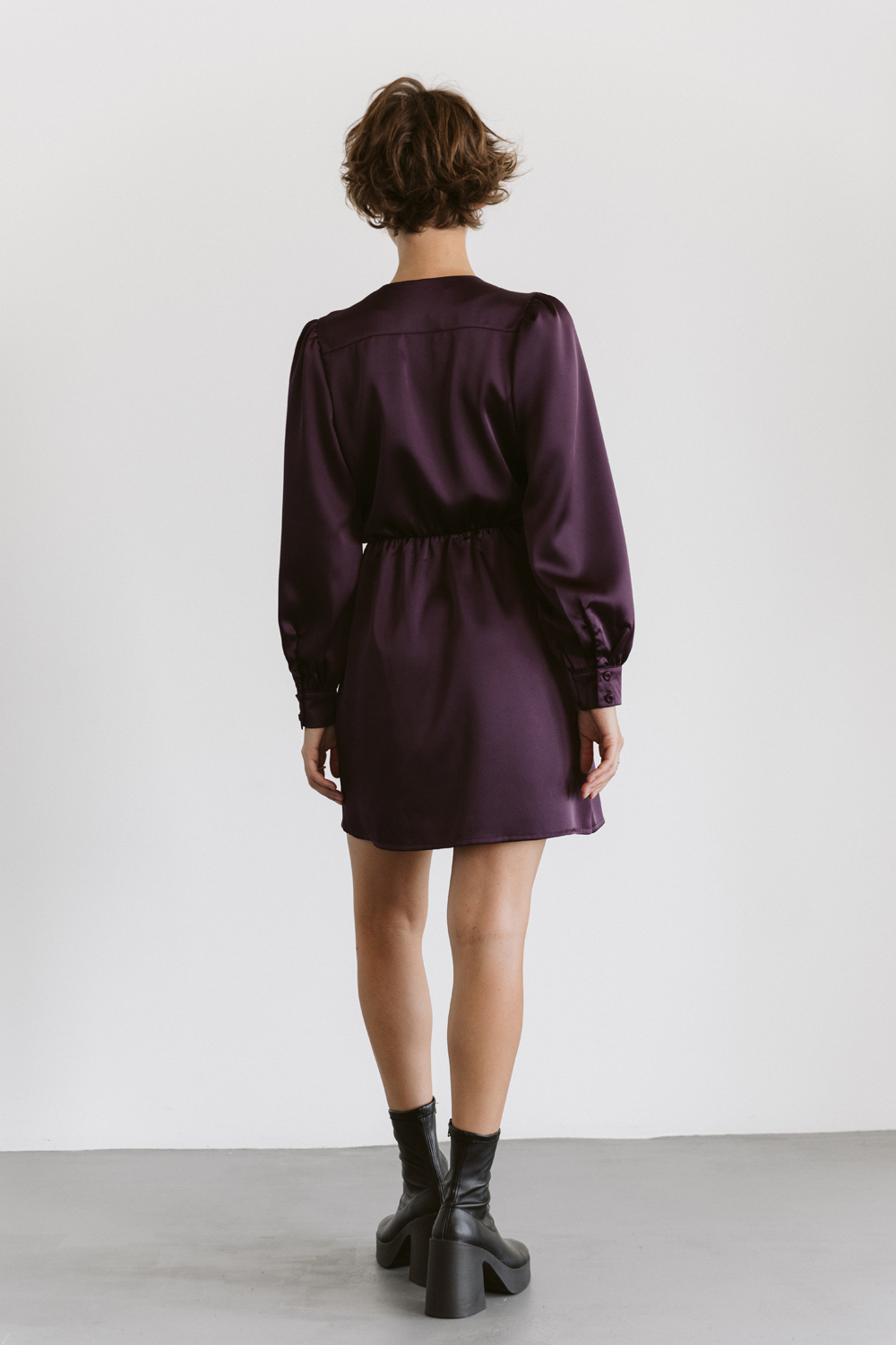 Plum dress with elastic waist