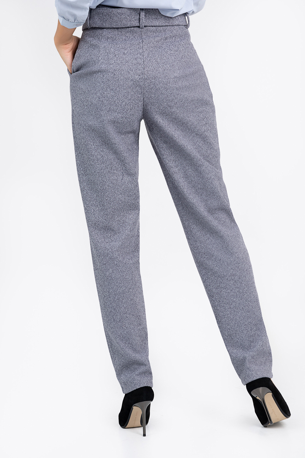 Warm gray trousers with a belt