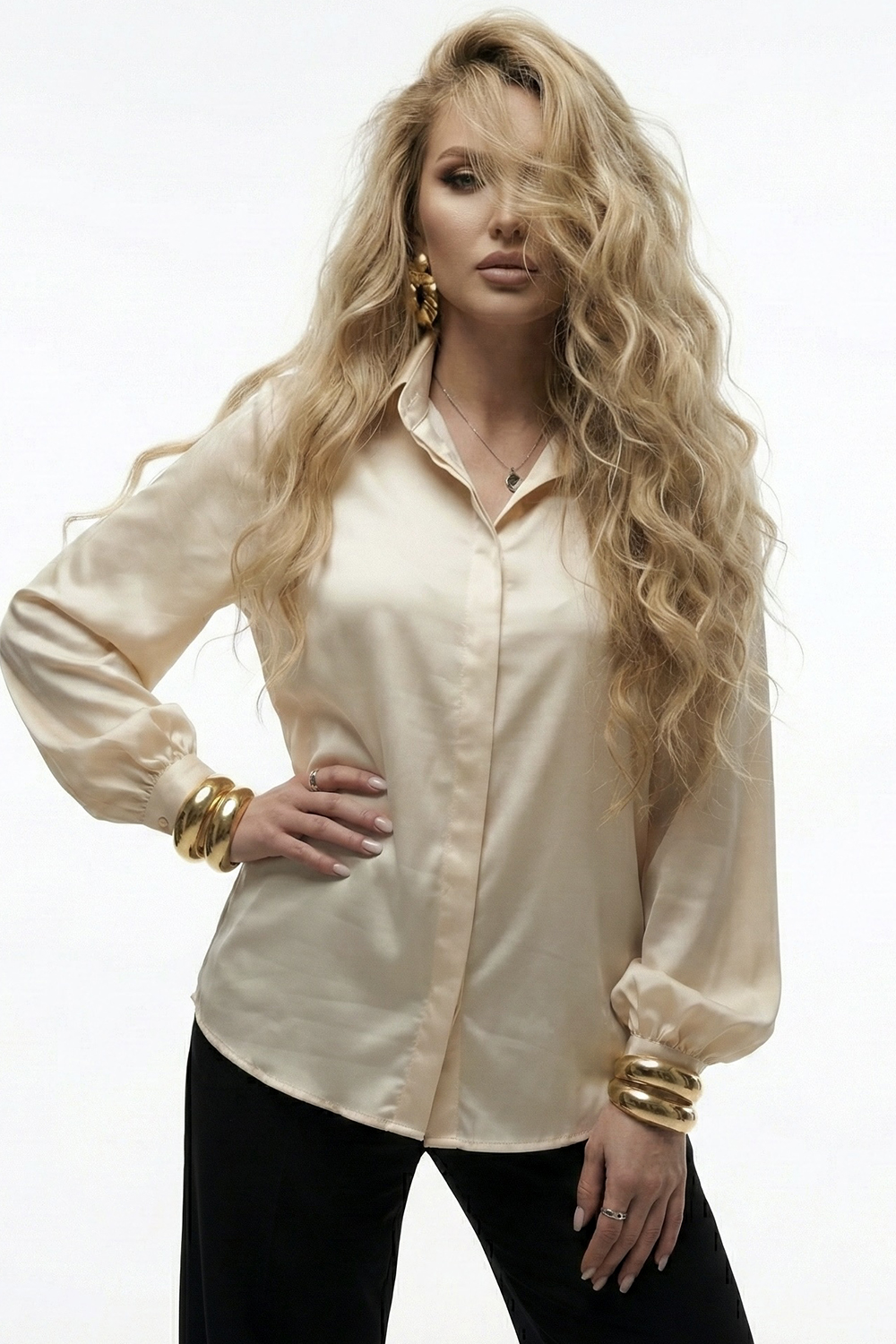 Cream loose blouse with puff sleeves