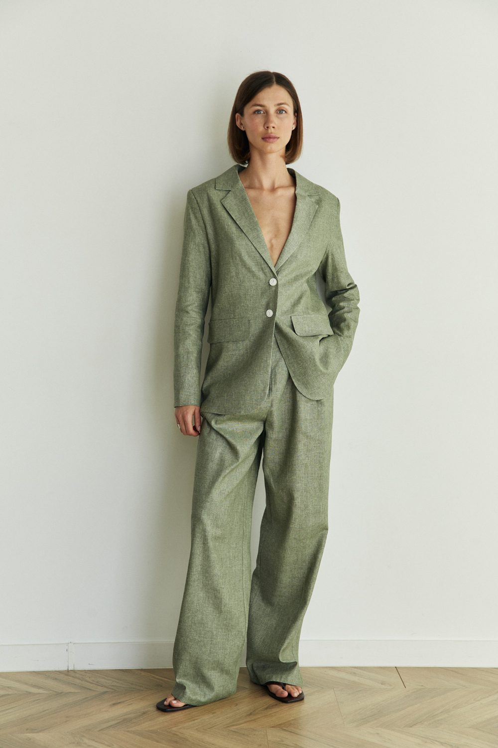 Wide-leg linen trousers in olive color