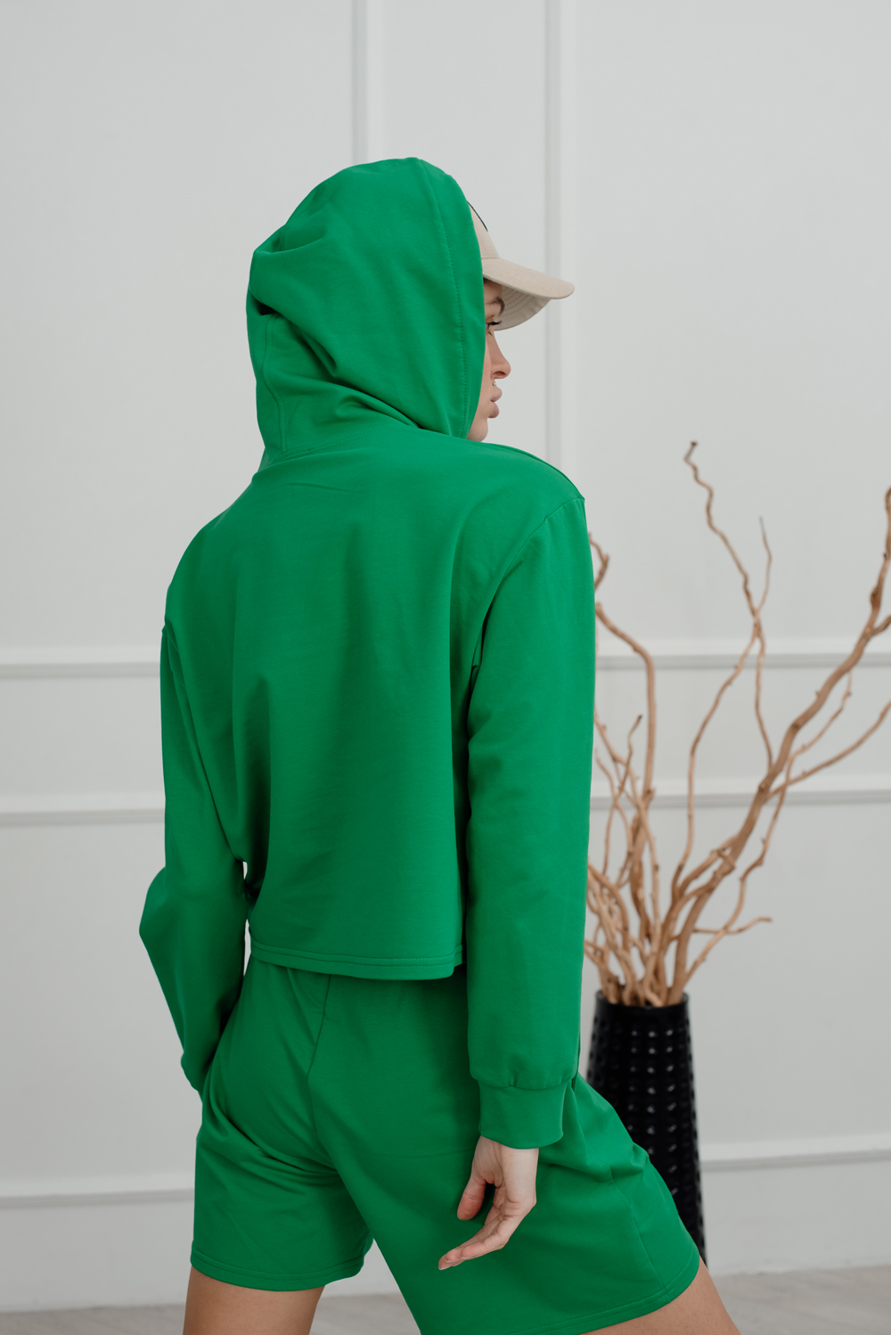 Зеленый костюм из смесового хлопкового трикотажа