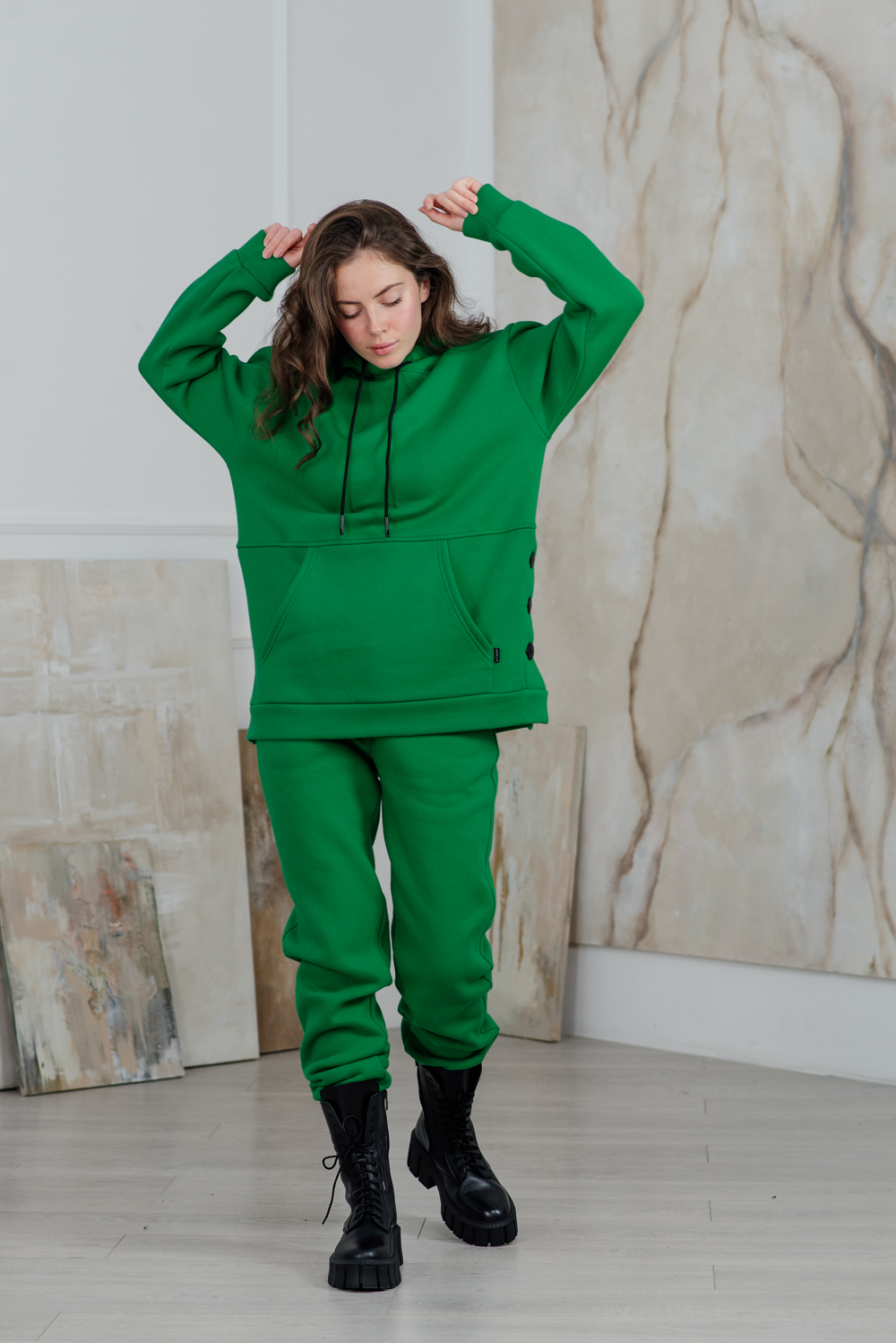 Green elasticated track pants