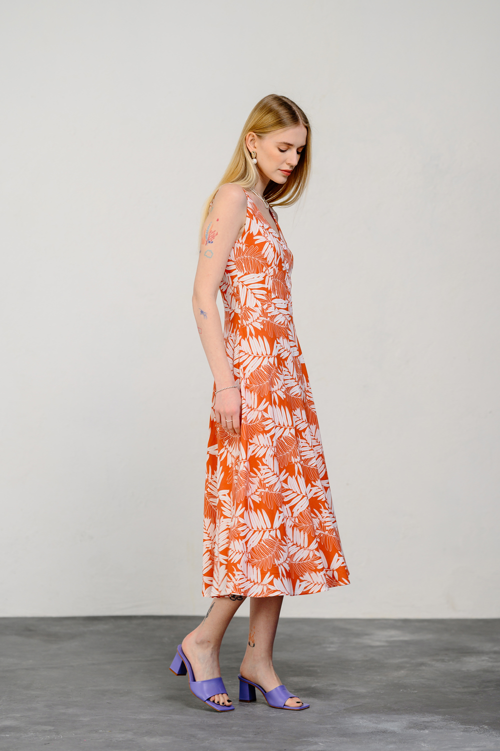 Sundress with adjustable straps in orange