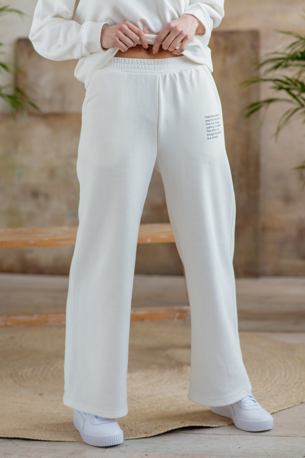 Milky straight track pants