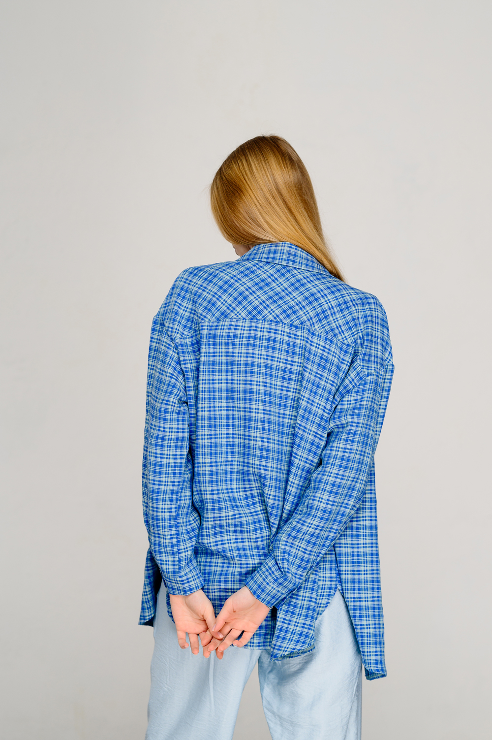 Long oversized shirt in mint color