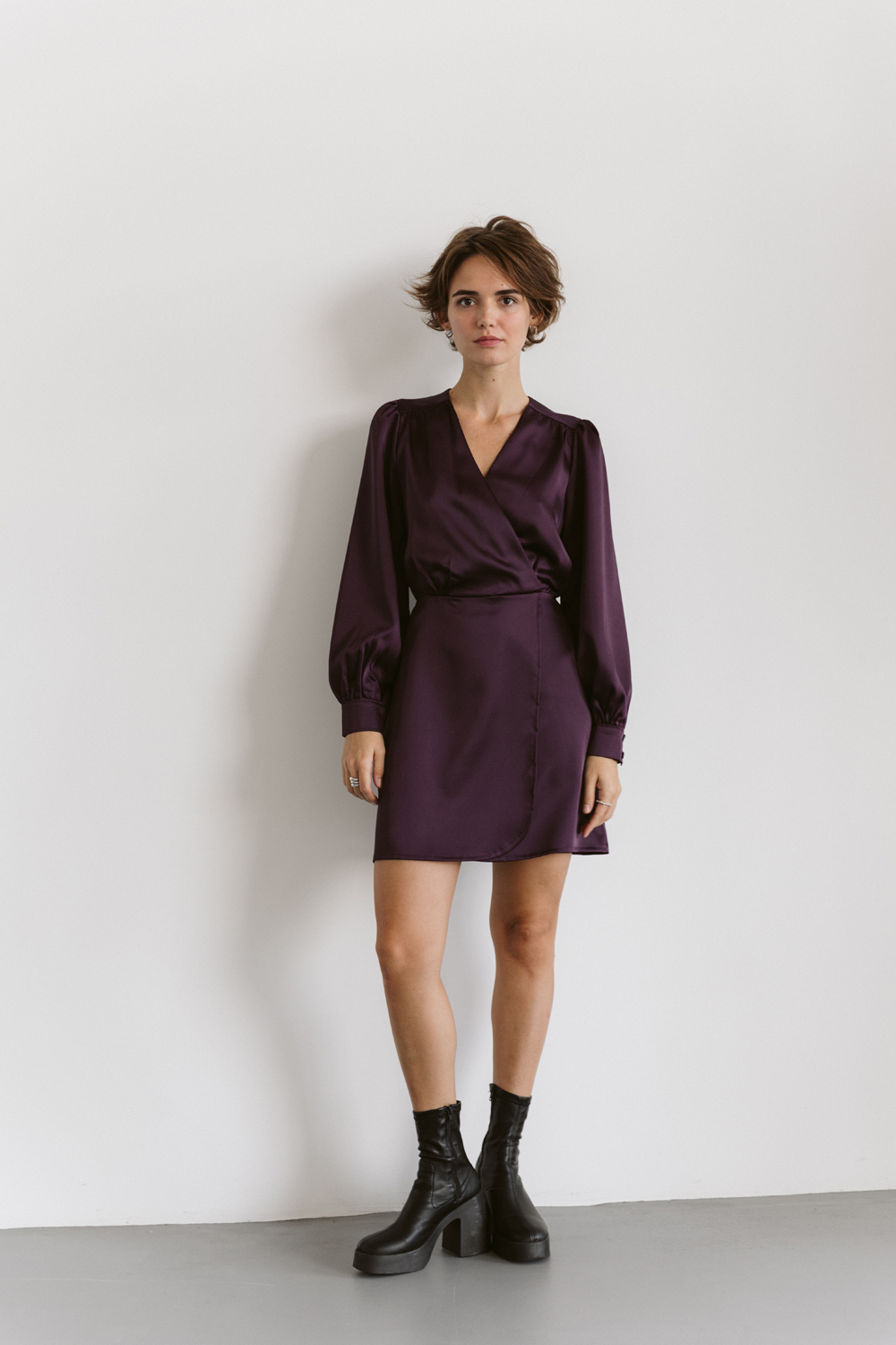 Plum dress with elastic waist