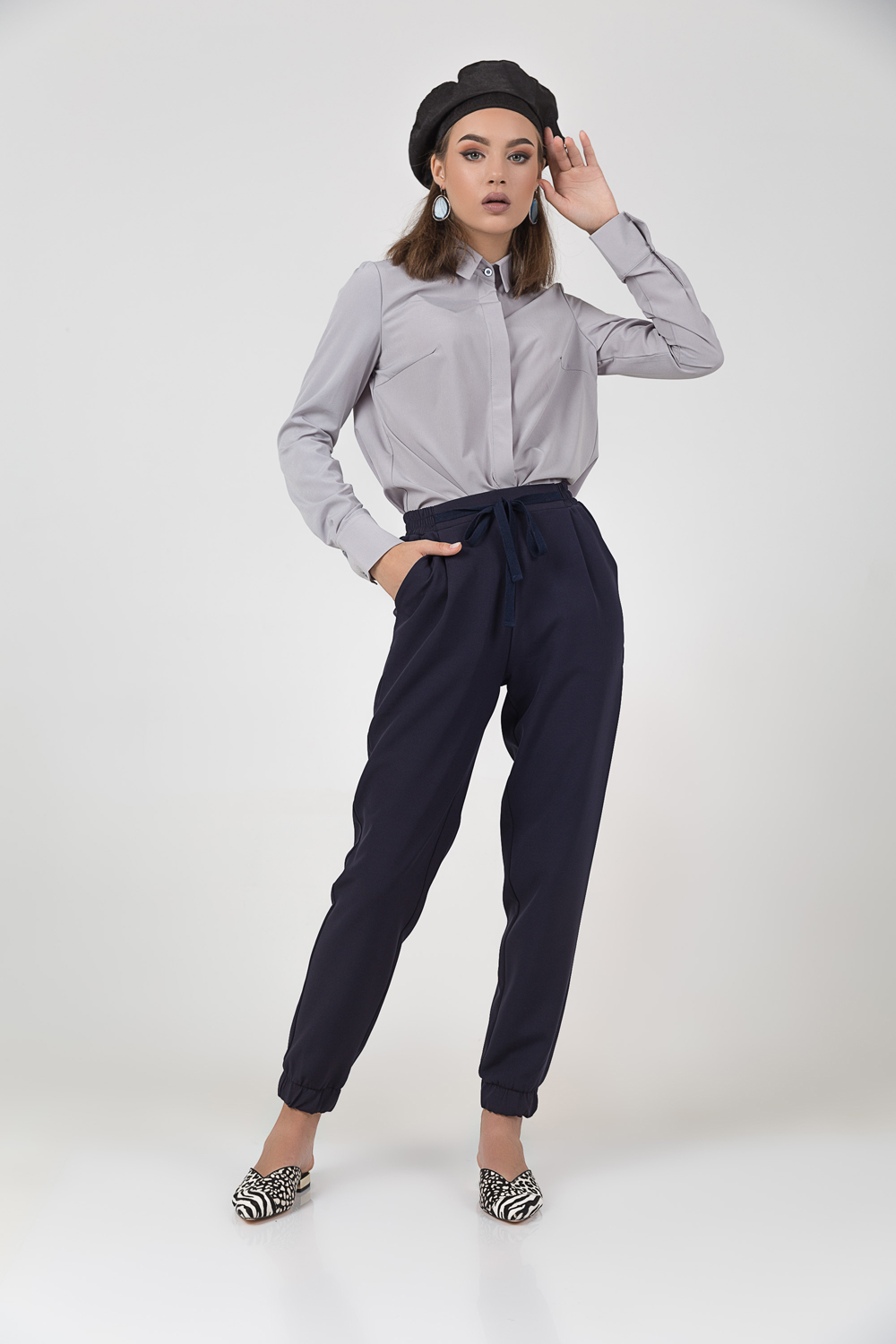 Blue jogger pants with pockets