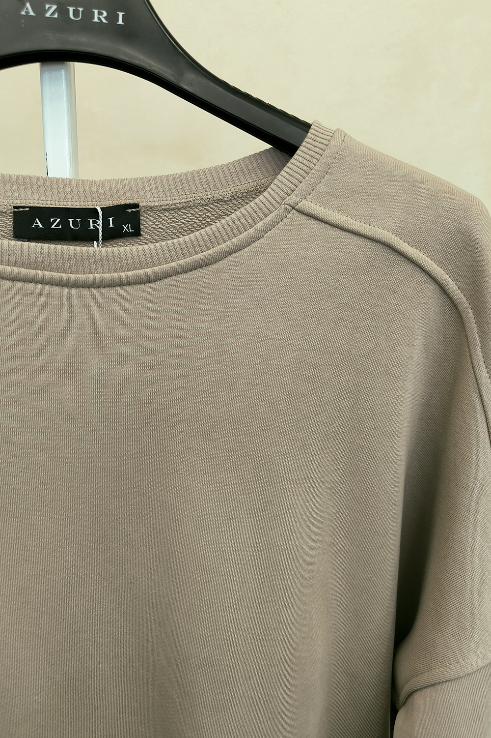 Beige sweatshirt