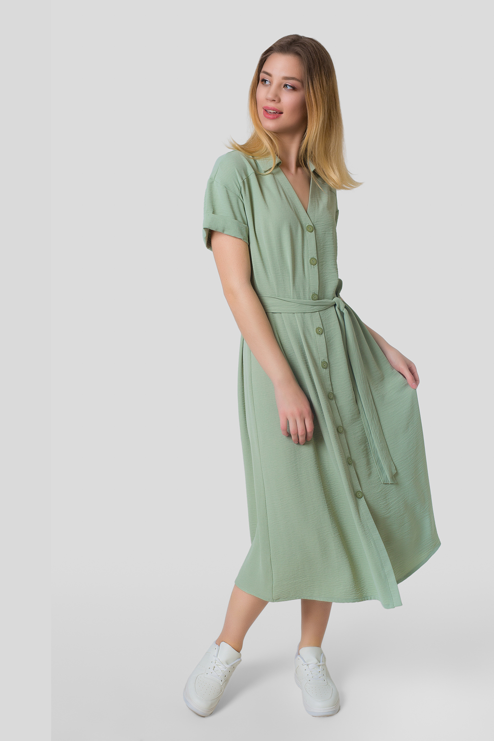 Midi dress with buttons