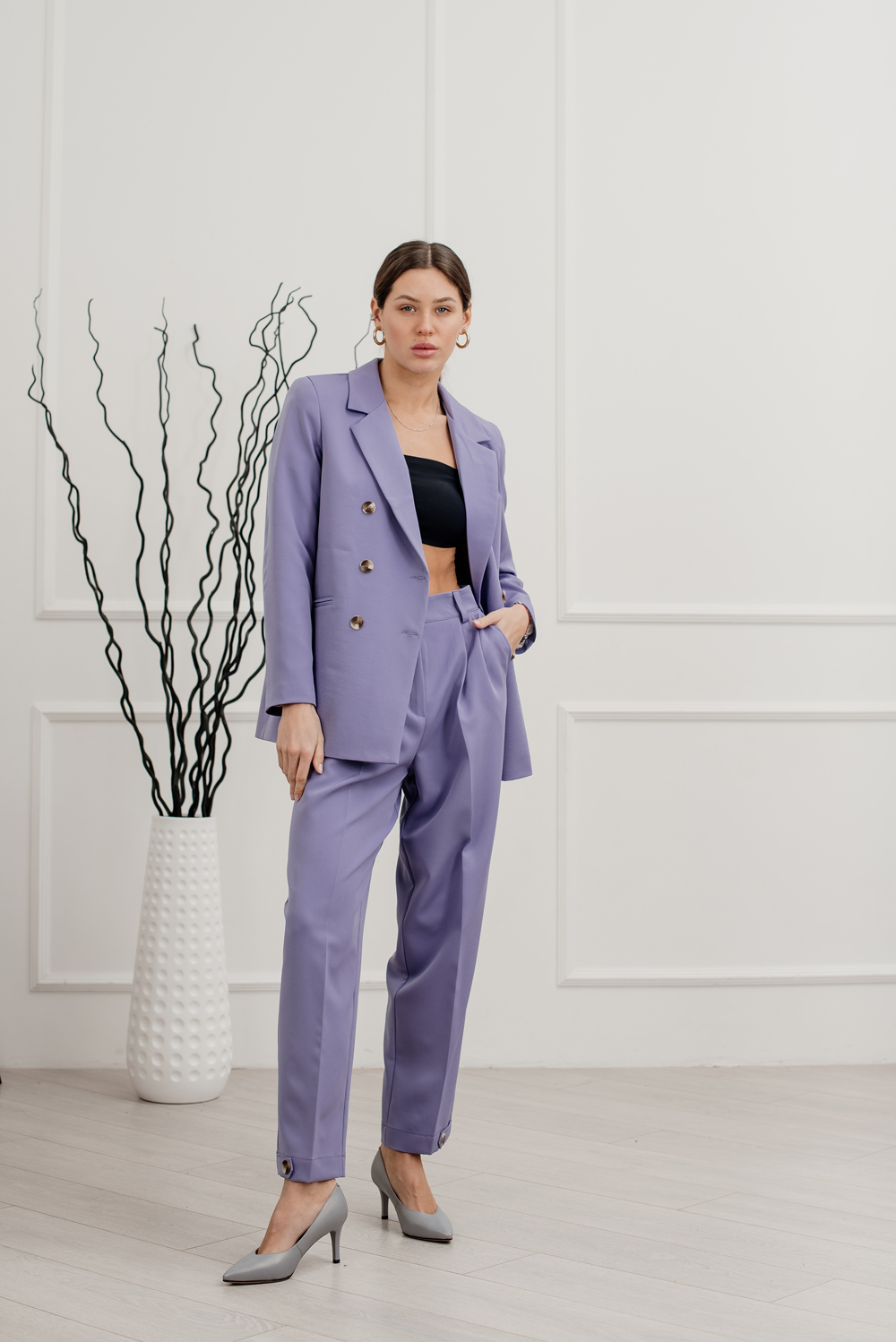 Purple trousers with pleated waist