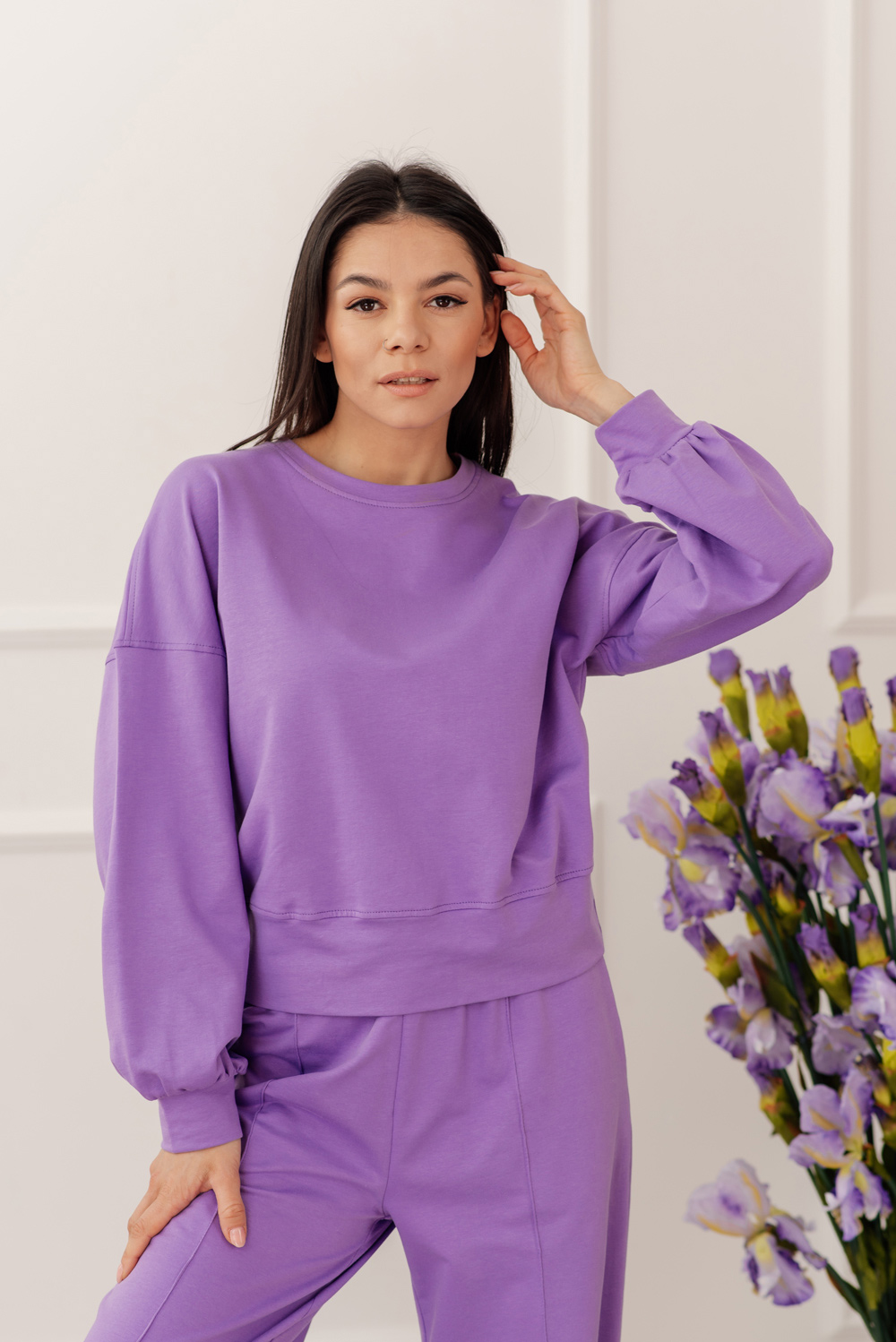 Lilac sweatshirt with puff sleeves