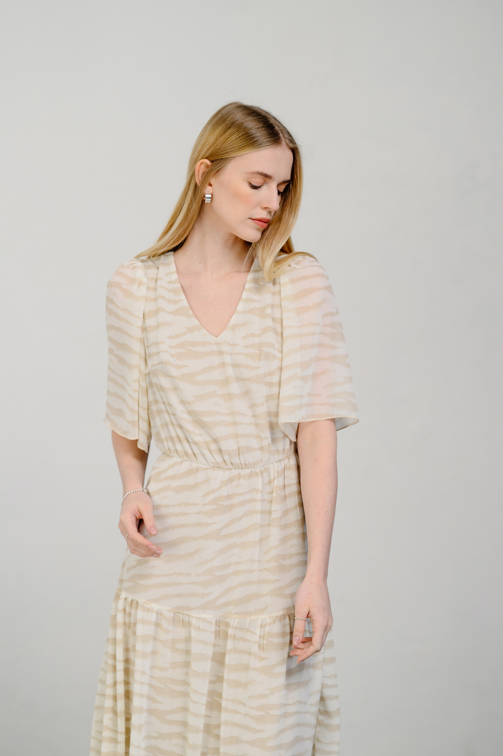 Chiffon dress in beige