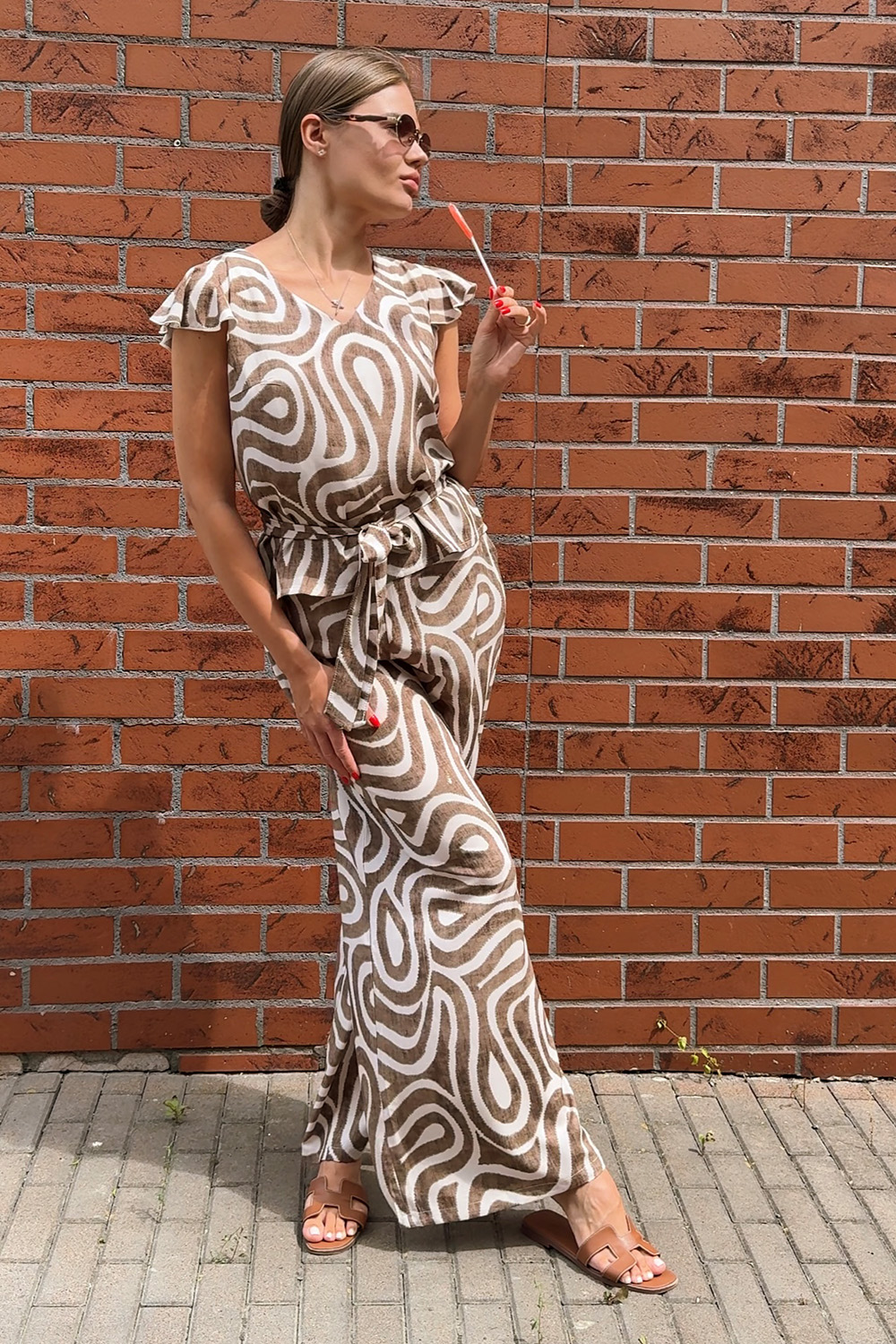Brown cotton suit