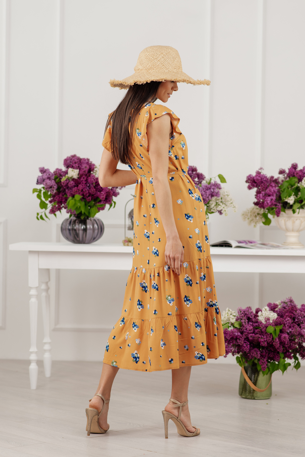 Желтое макси платье свободного кроя в цветочный принт