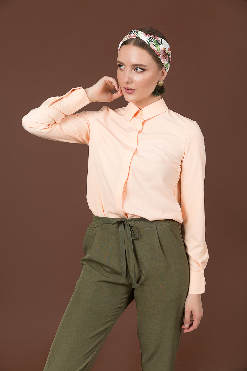 Blouse with hidden placket