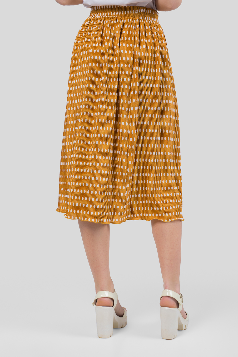 Polka dot pleated skirt