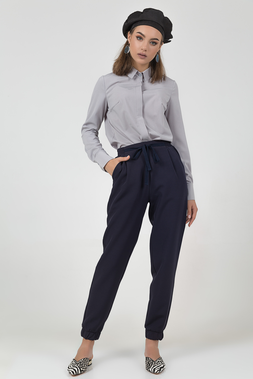 Blue jogger pants with pockets