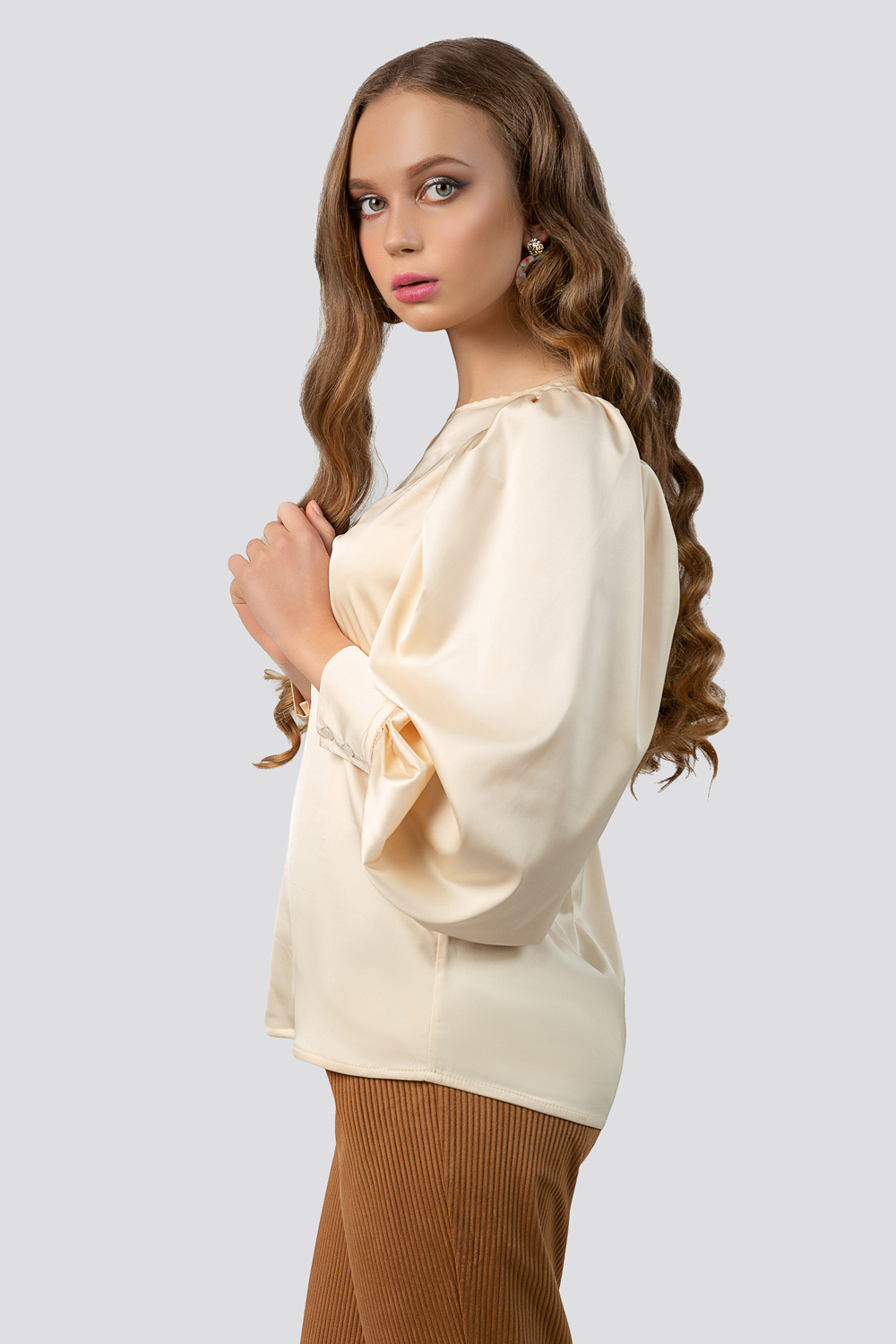 Puff shoulder silk blouse
