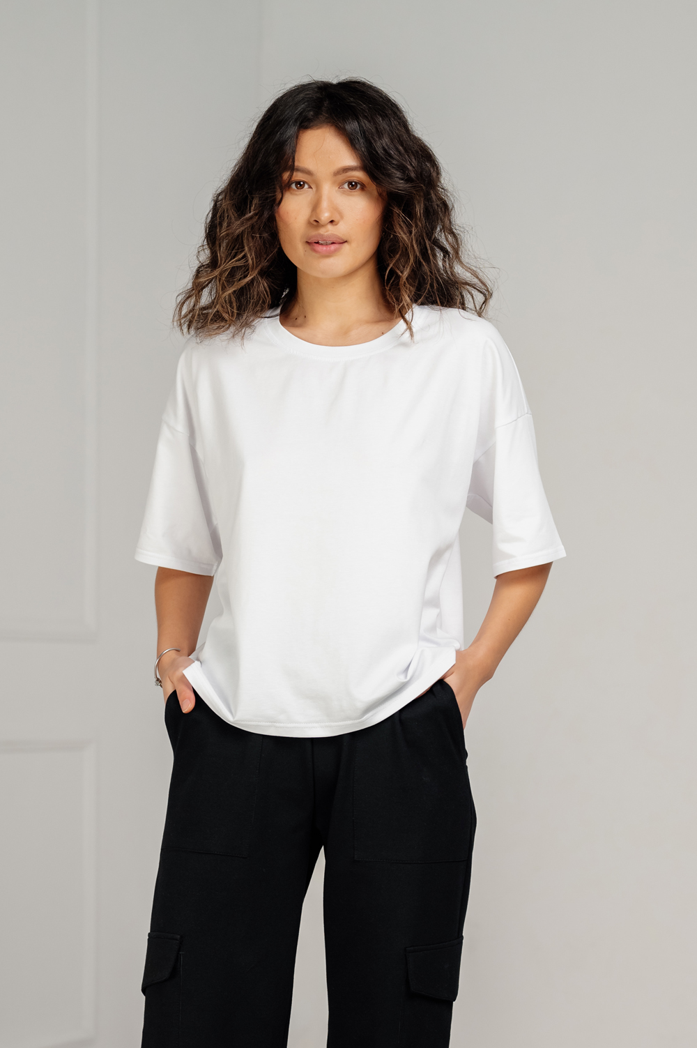 White oversize t-shirt