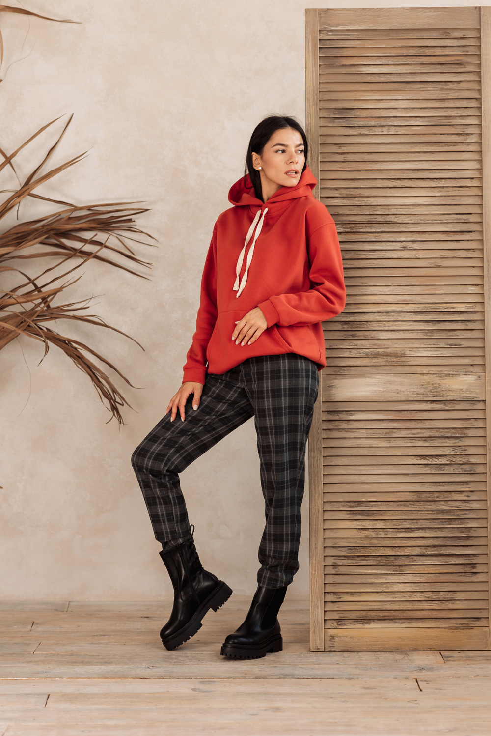 Warm check trousers