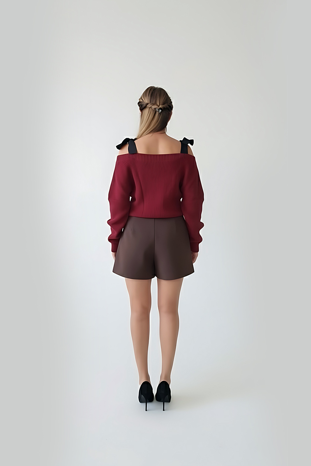 Chocolate high-waisted shorts