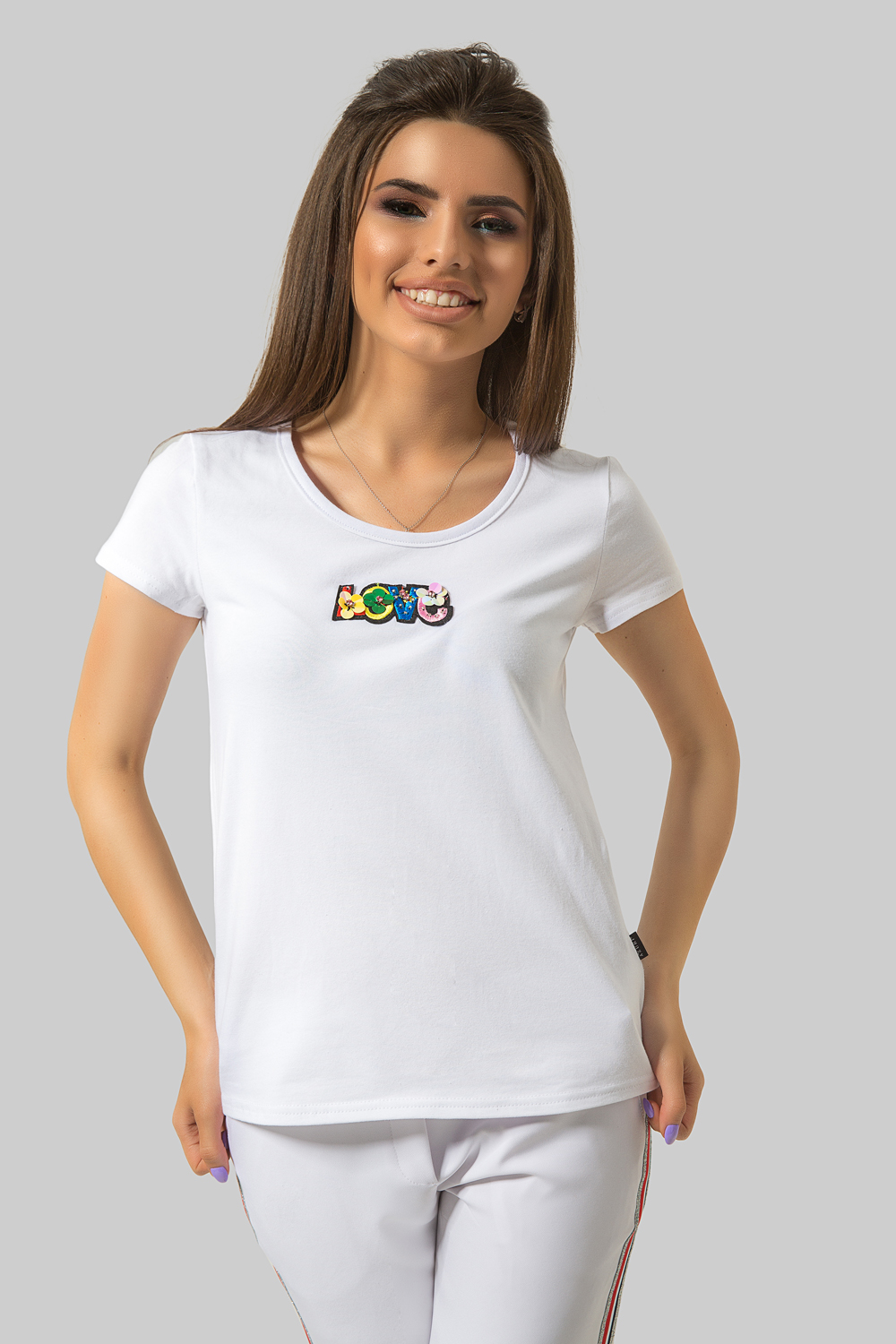 White T-shirt with appliqué