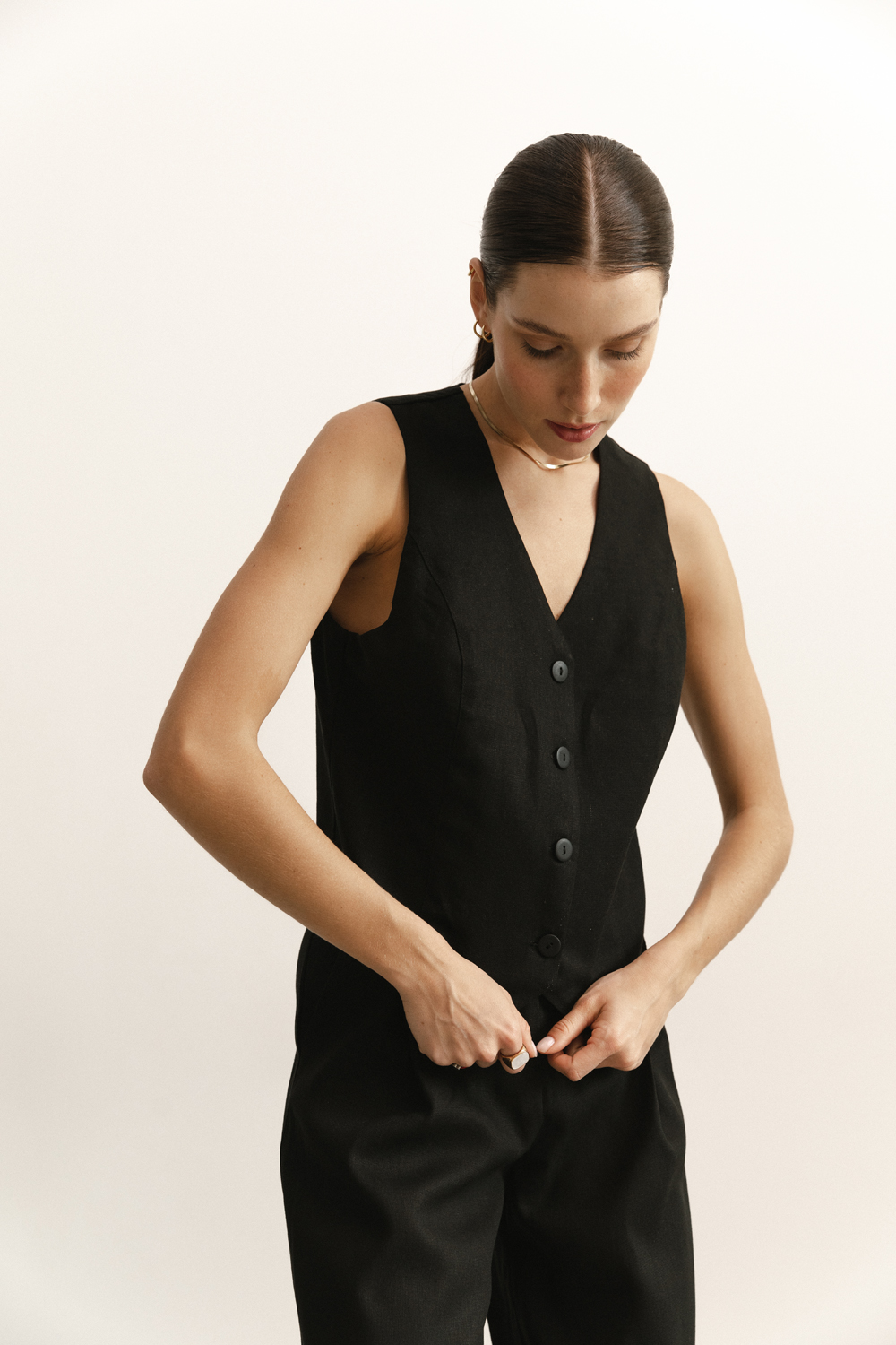 Black semi-fitted elegant vest