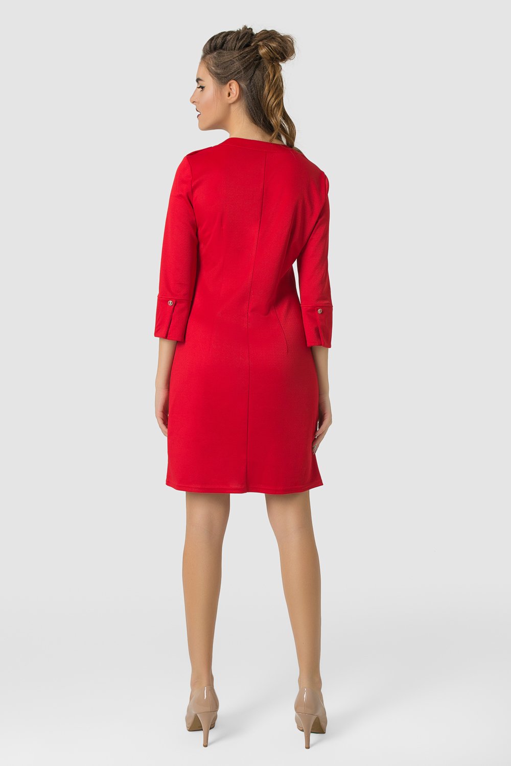 Класична сукня в червоному кольорі