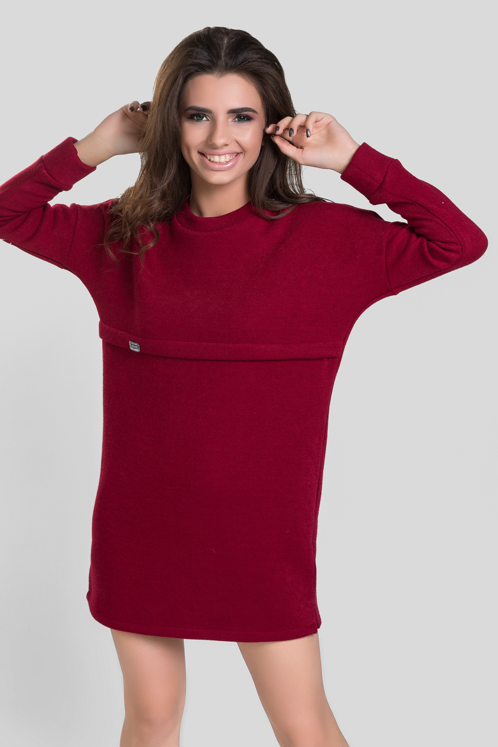 Bordeaux-coloured knitted dress