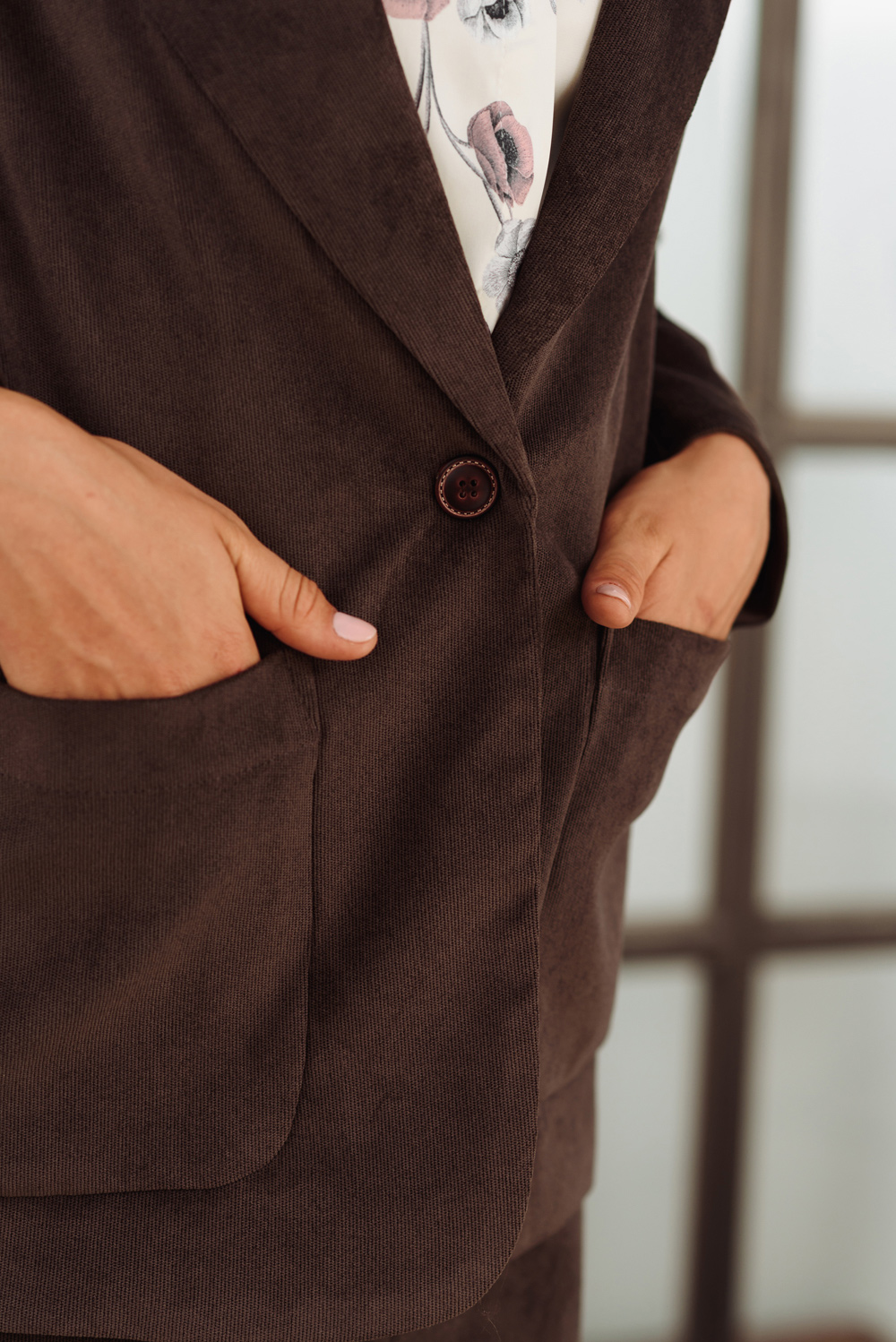 Buttoned corduroy blazer