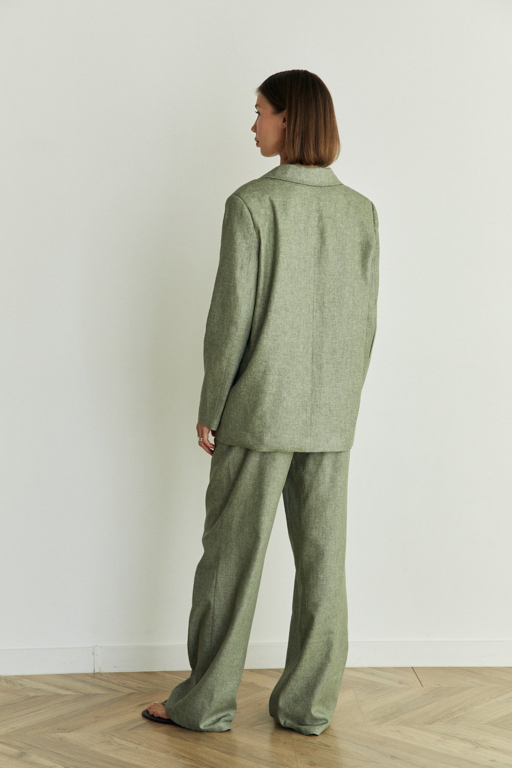Wide-leg linen trousers in olive color