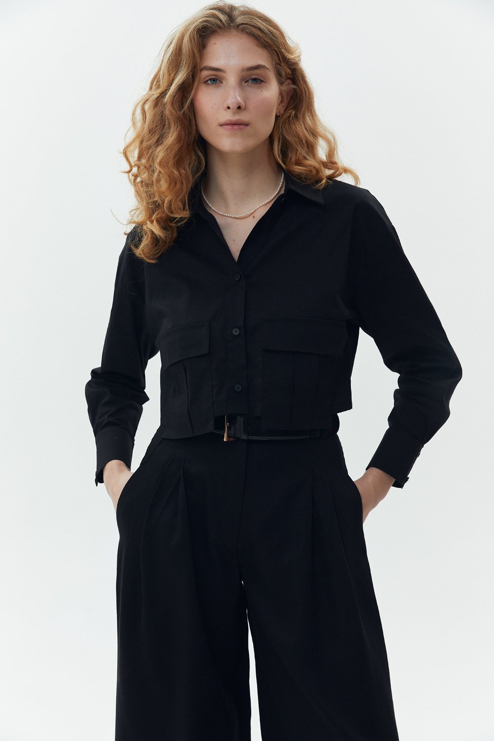 Black cropped shirt with patch pockets