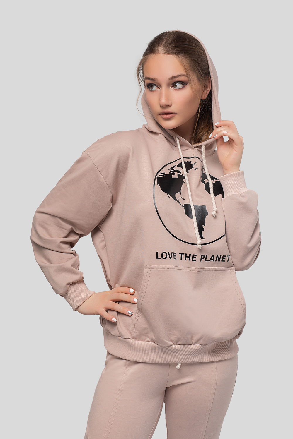 Beige sweatshirt with slogan