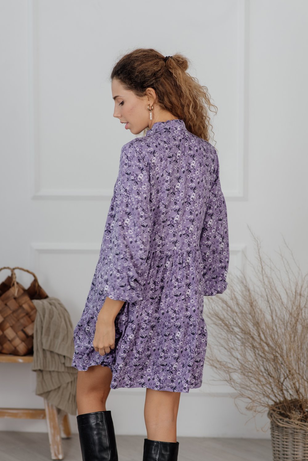 Lavender mini dress with voluminous sleeves