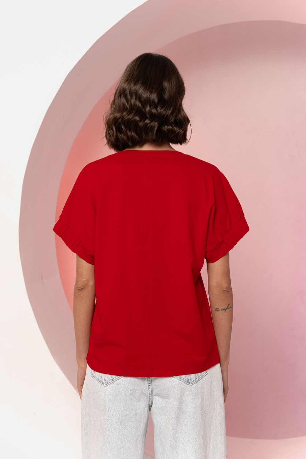 Red crew neck T-shirt