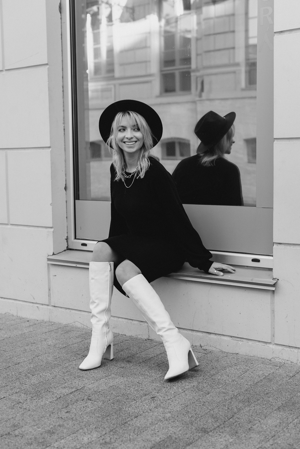 Black top with puff sleeves