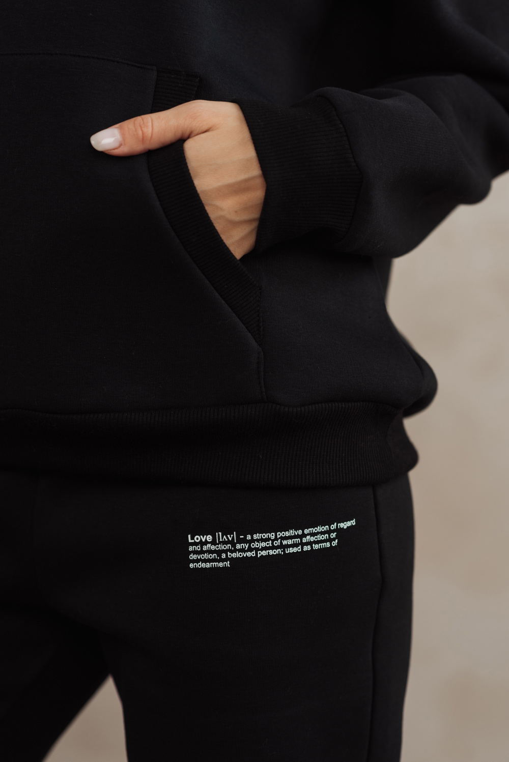 Black sweatshirt with slogan