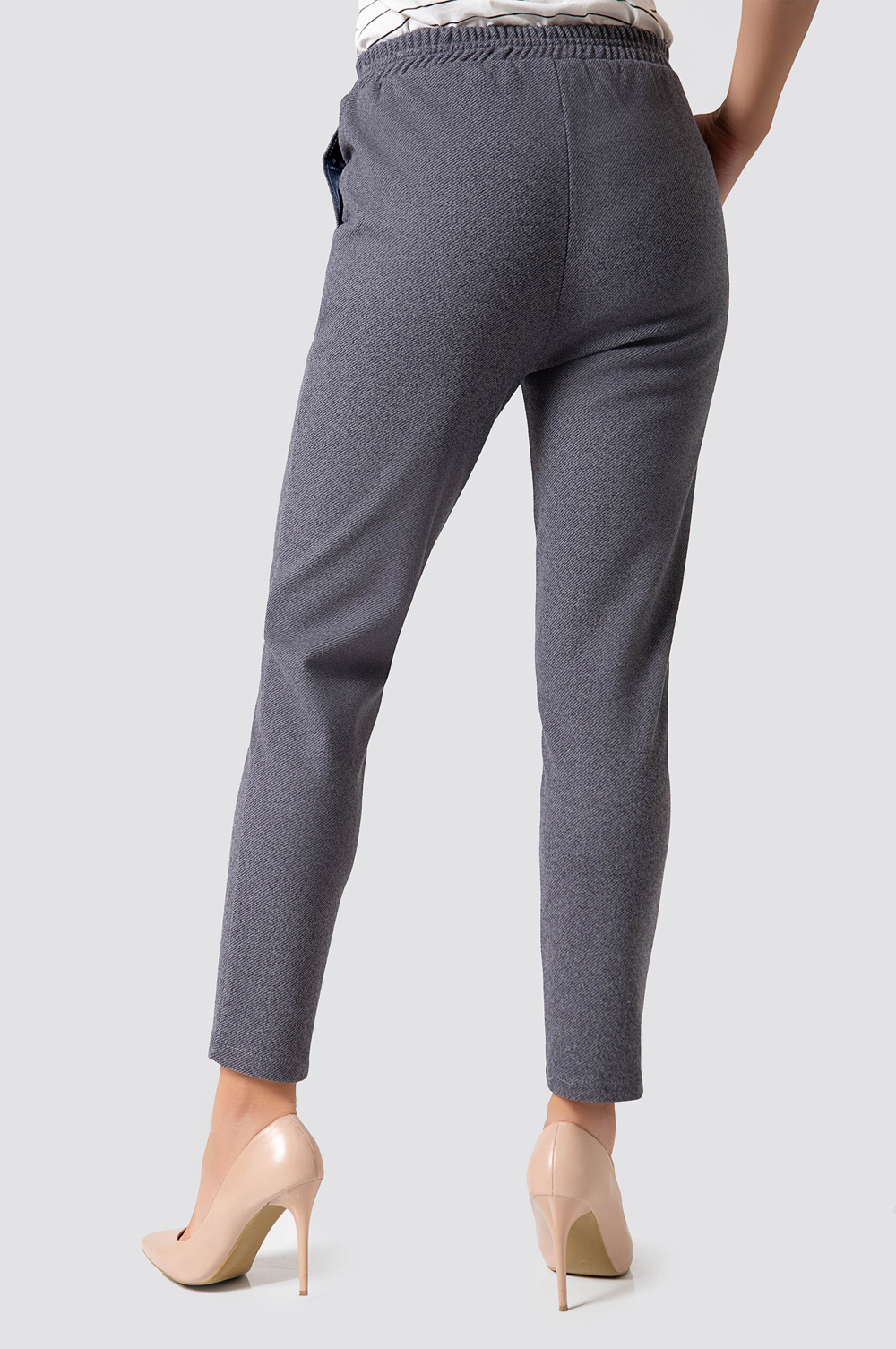 Winter casual pants in gray colour 