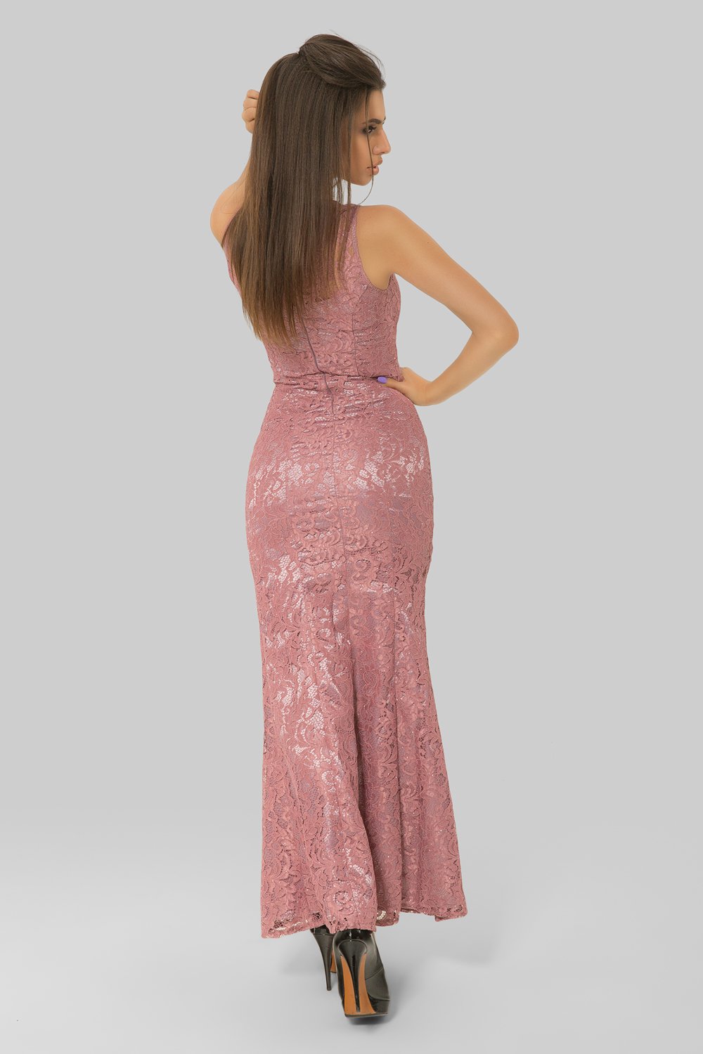 Вечернее платье в пол в розовом цвете