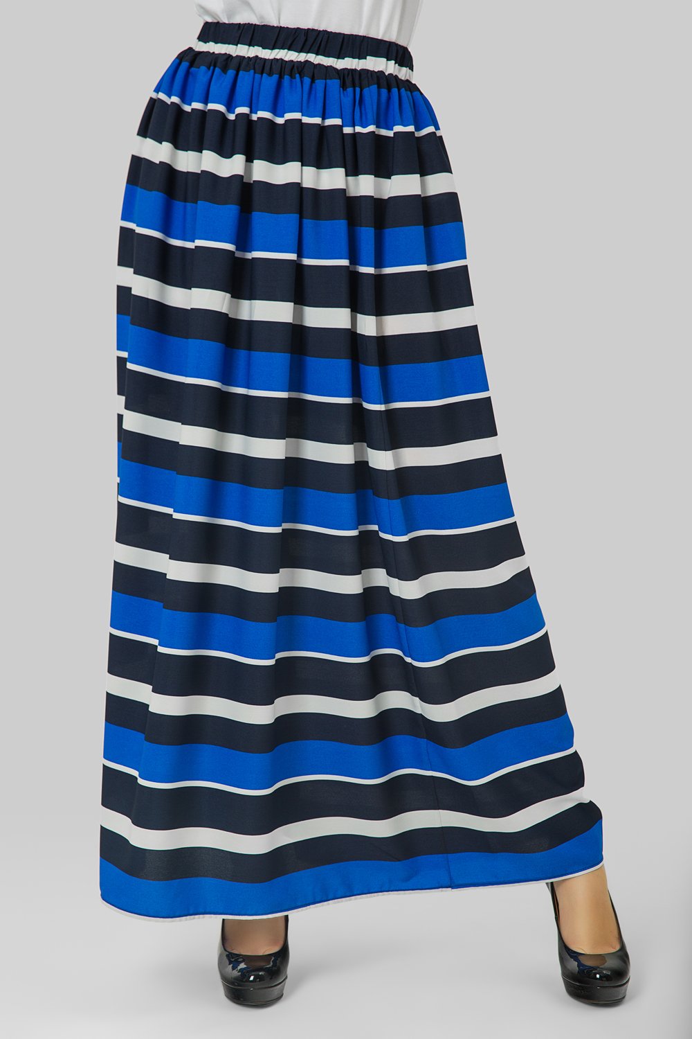 Striped maxi skirt in blue