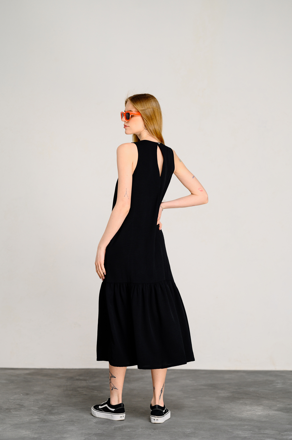 Black Sleeveless Swing Dress