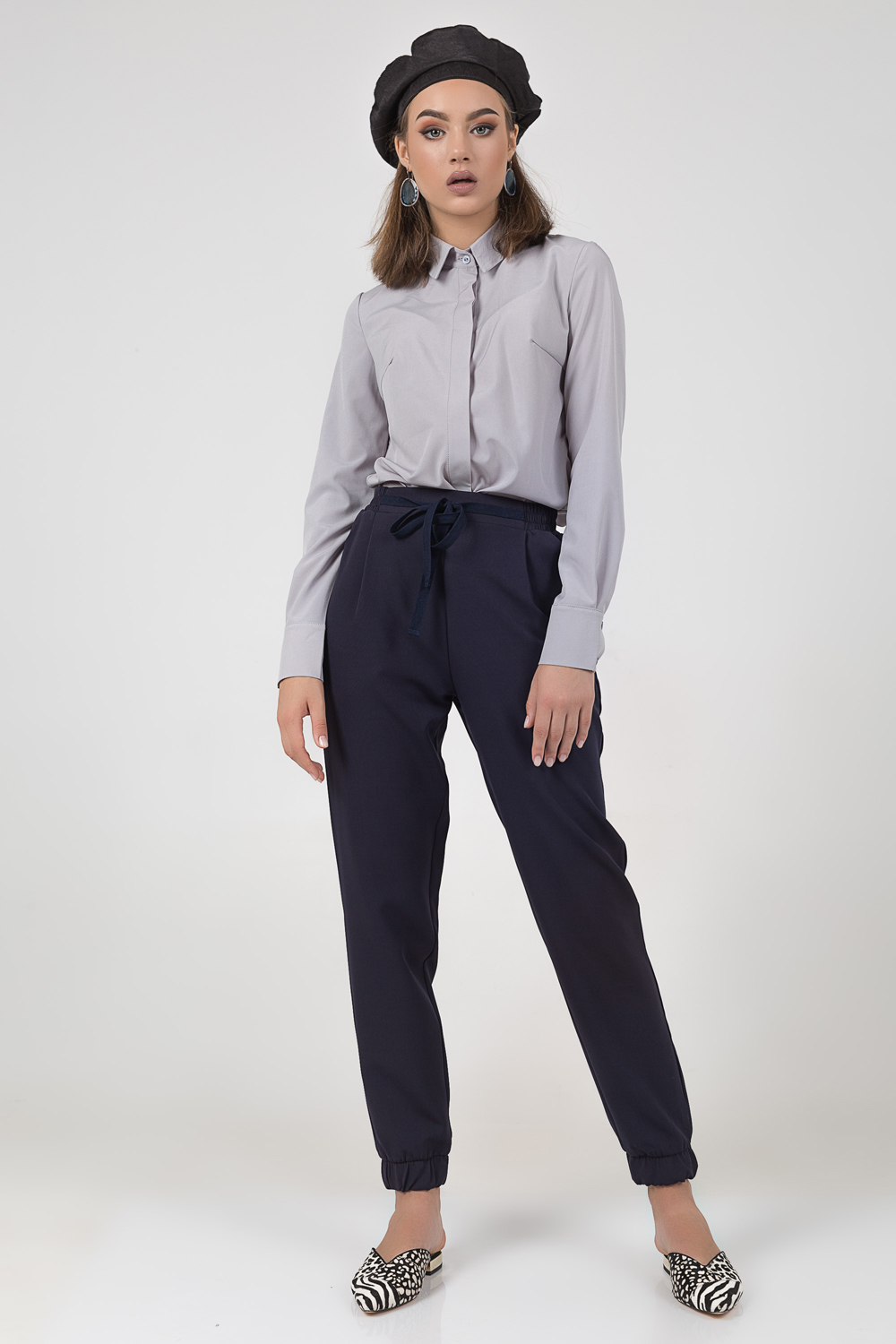 Blue jogger pants with pockets