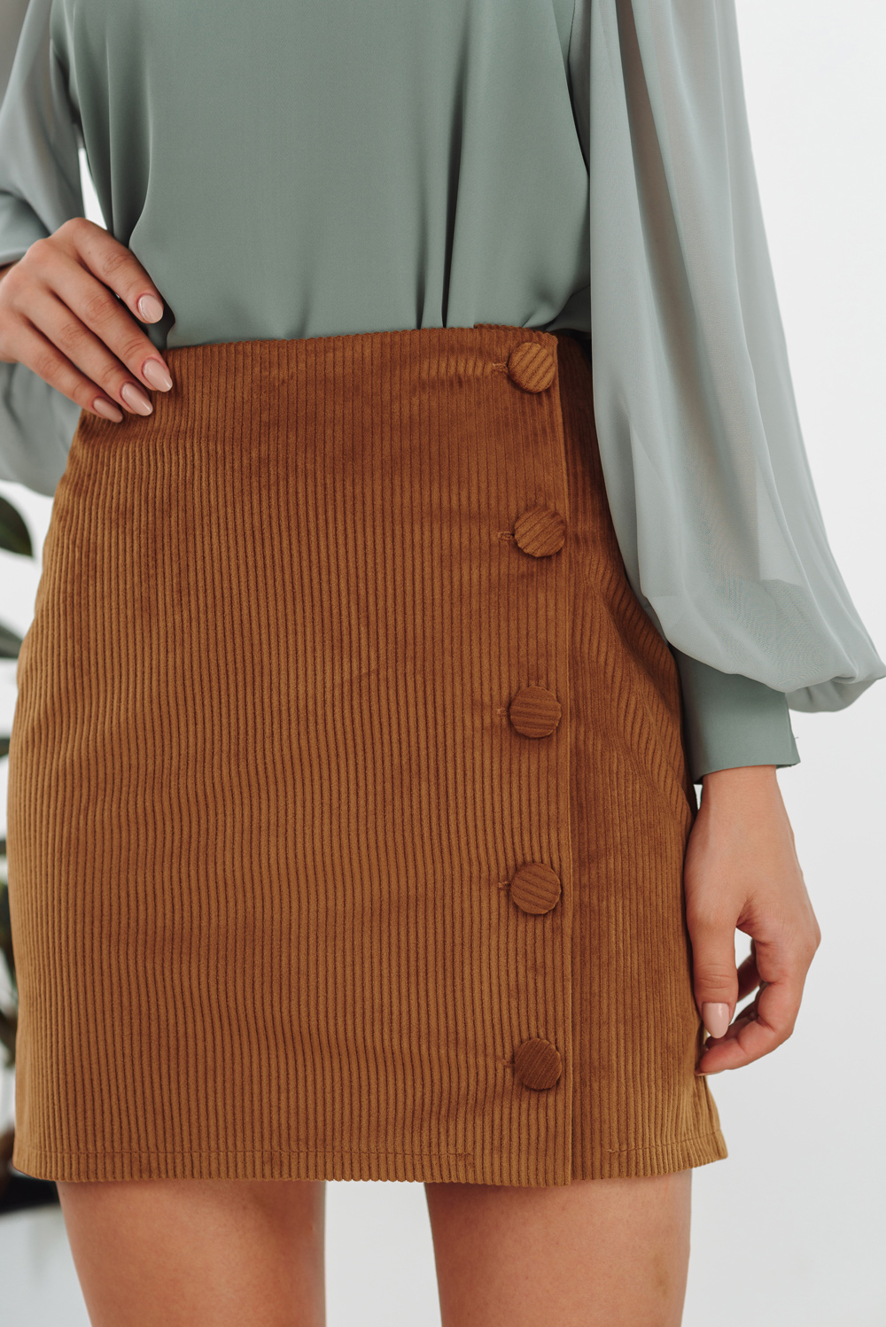 Вельветовая юбка карамельного цвета