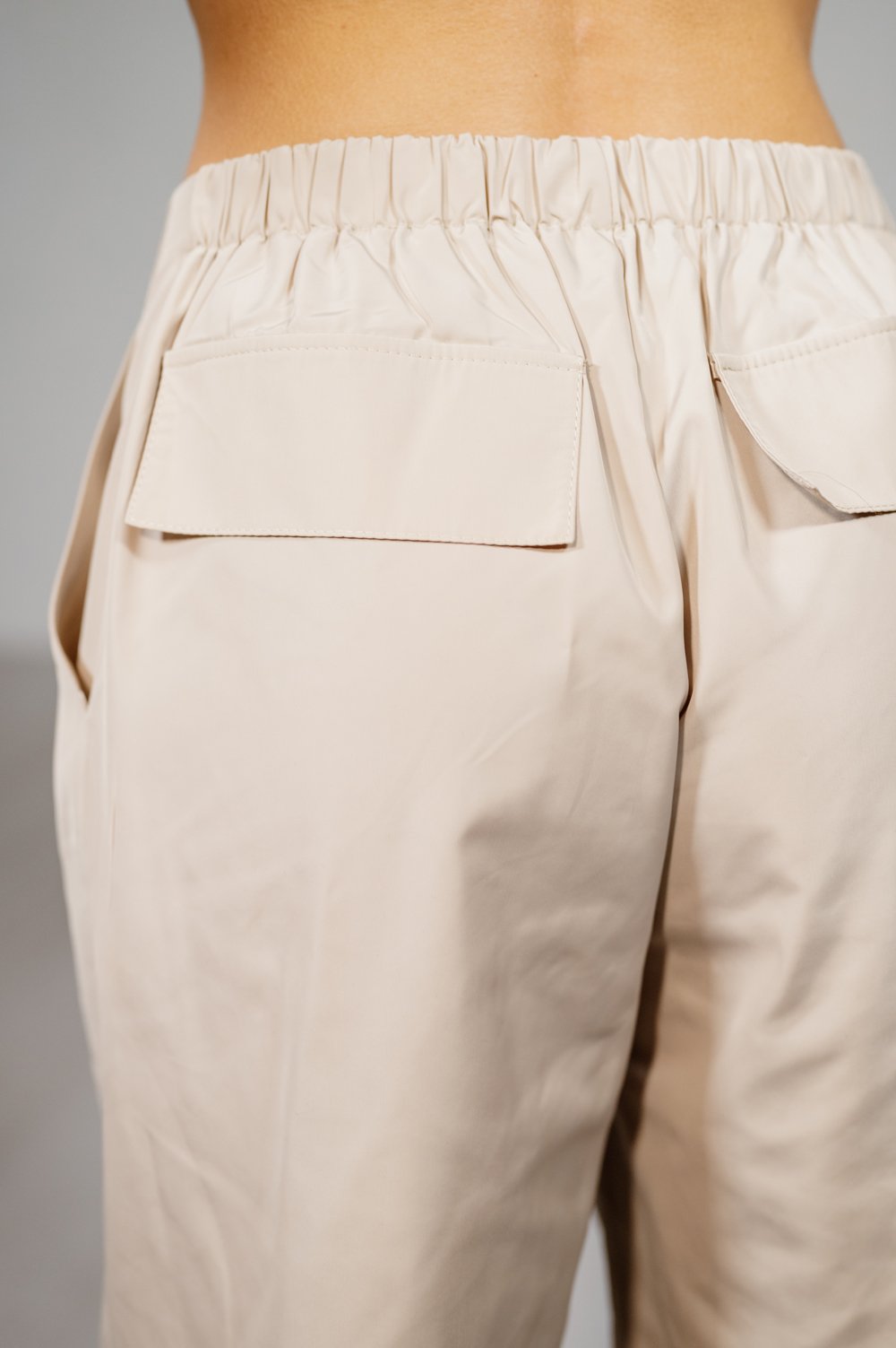 Oversize штани-карго в кольорі беж