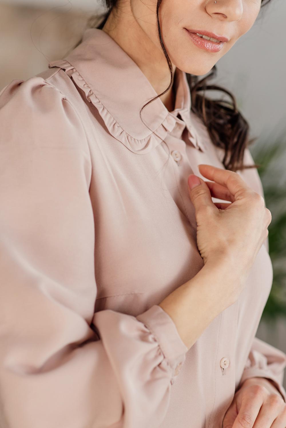 Beige dress with notched collar