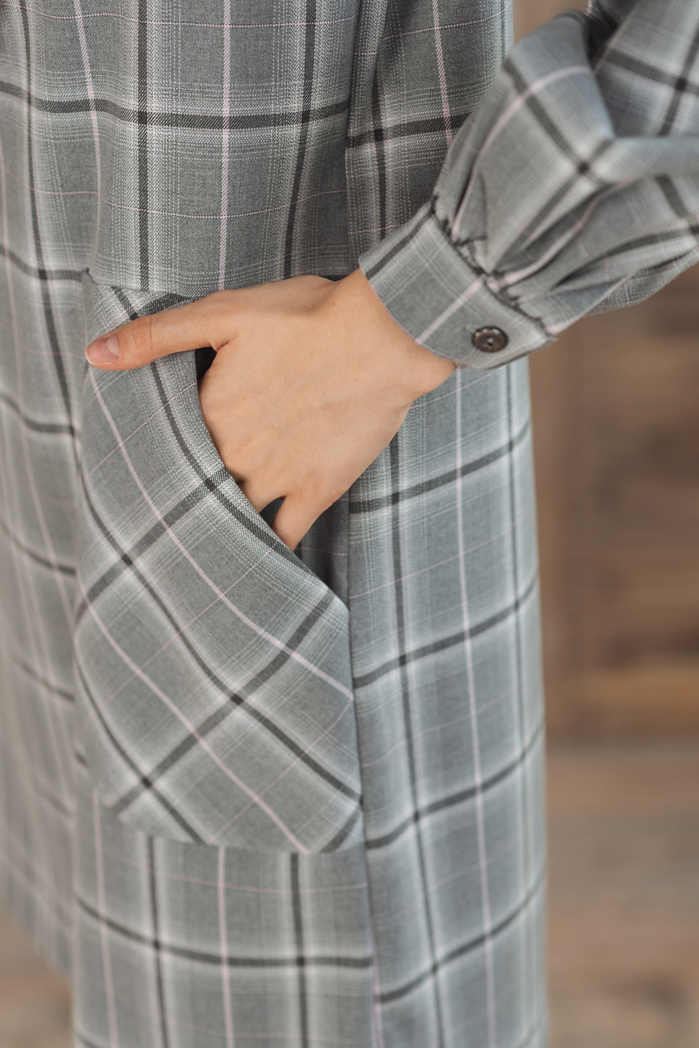 Checkered dress with pockets