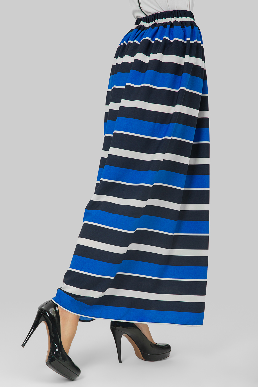 Striped maxi skirt in blue