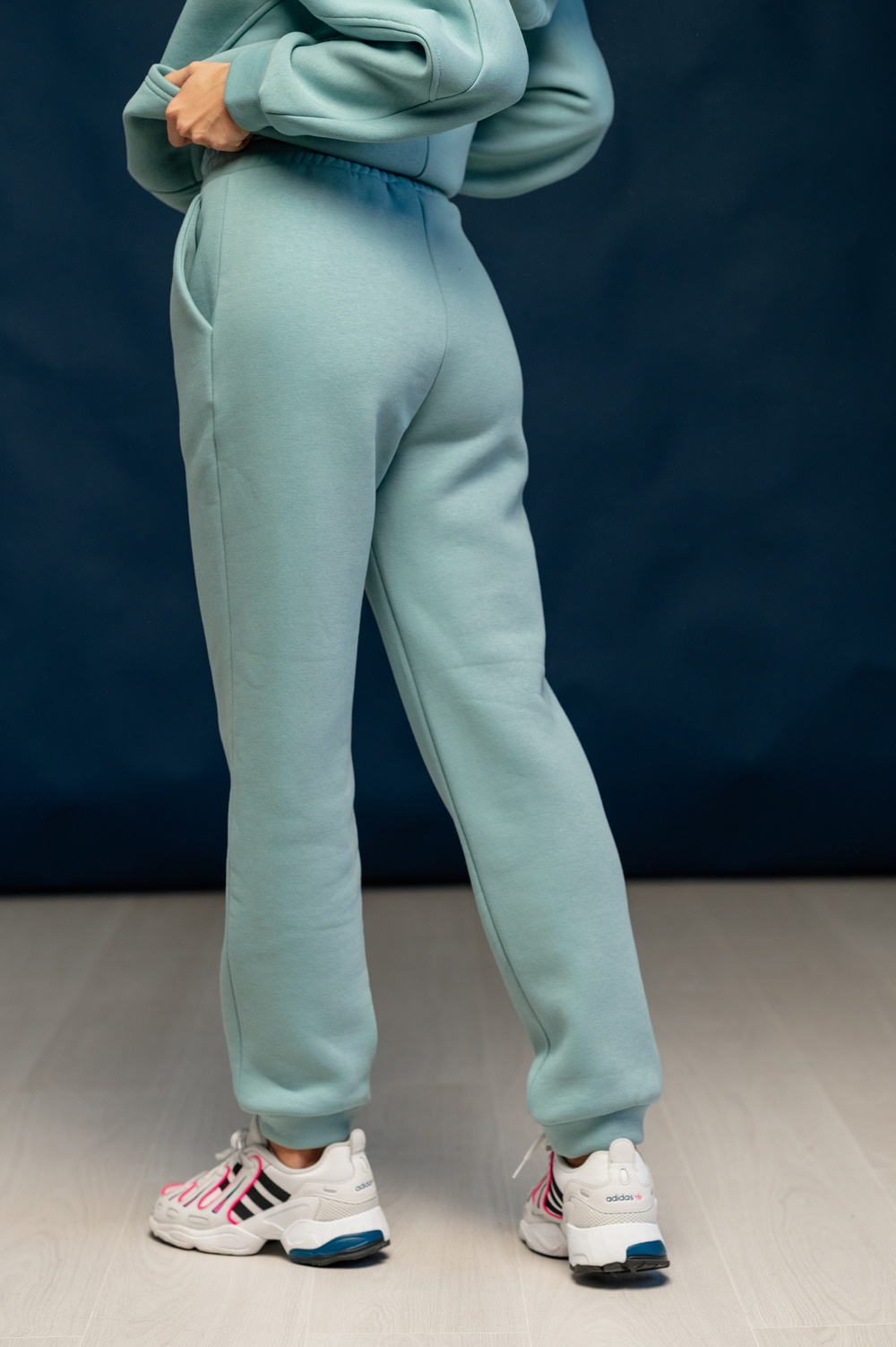 Fleece trousers in sage