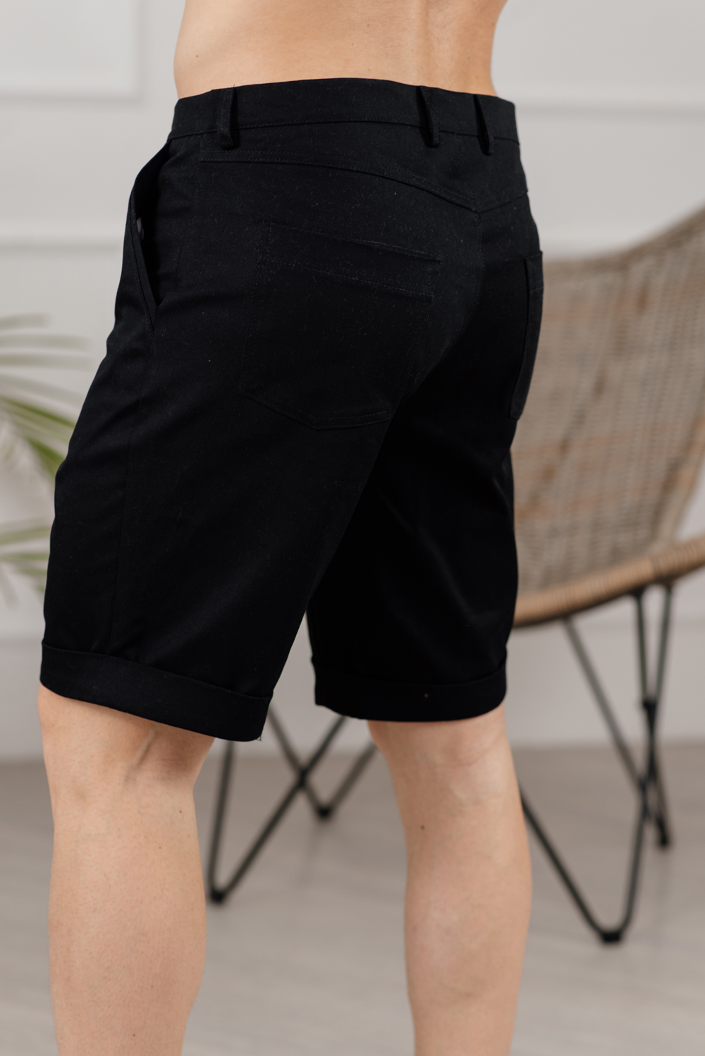 Black cotton shorts with pockets