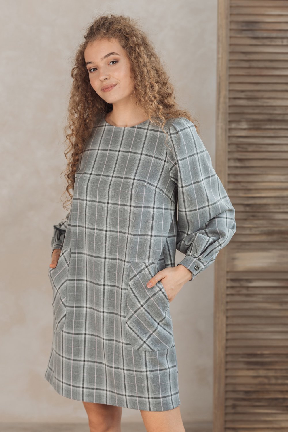 Checkered dress with pockets